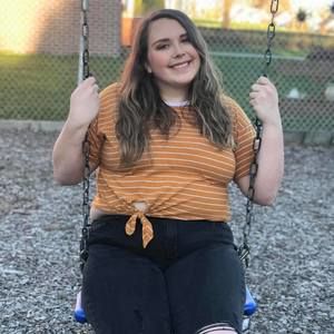 Meet your Posher, Elizabeth